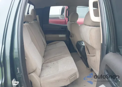 2008 Toyota Tundra Sr5 5.7L V8 z USA, uszkodzony, nr VIN 5TFRV54198X045174